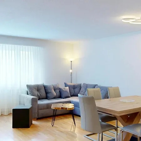 Ova Cotschna 507 Apartment *